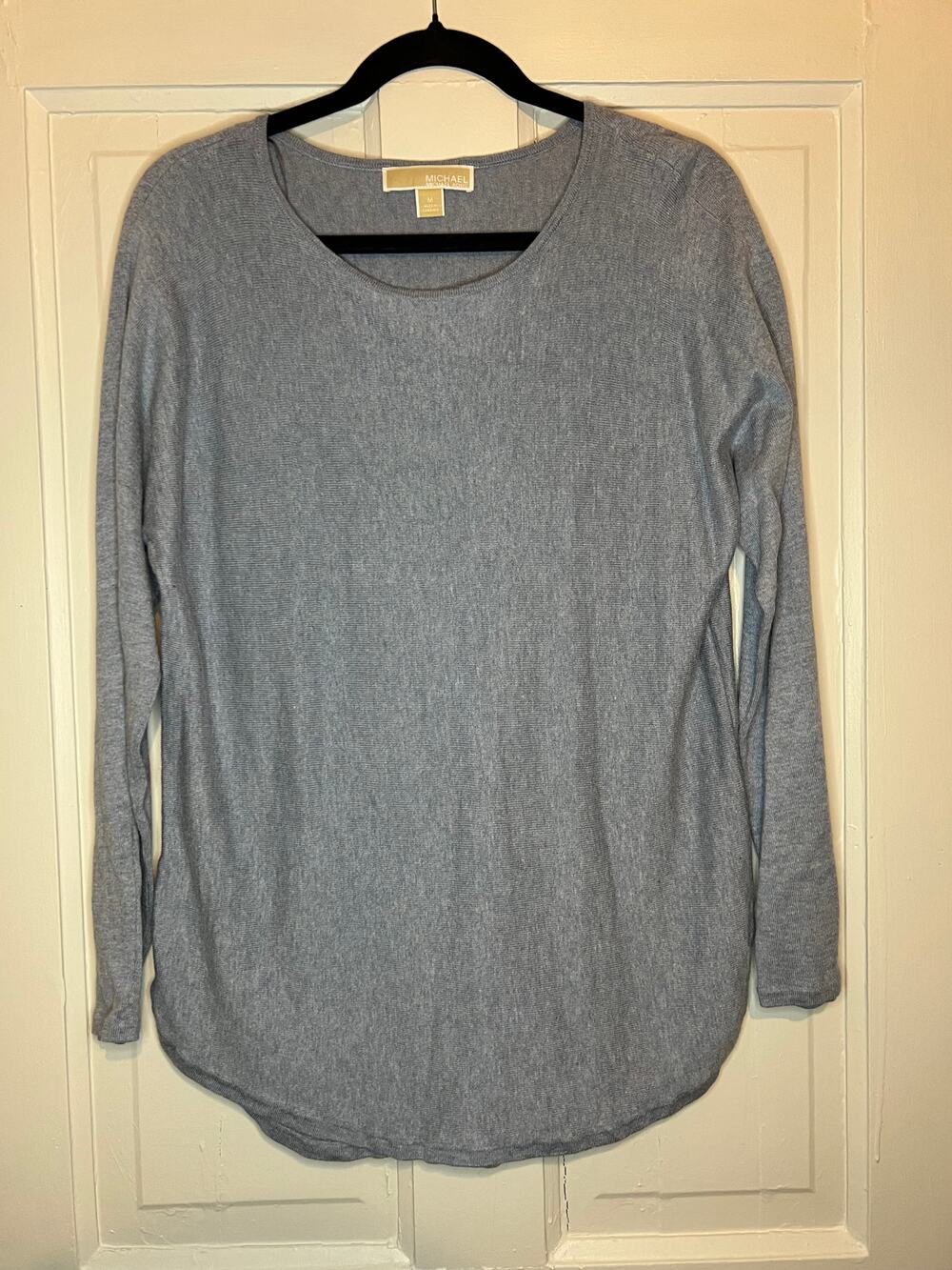 Michael Kors light blue long-sleeve sweater Medium (B110361)
